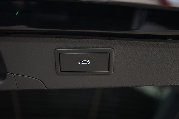 Volkswagen Passat 8 of 19