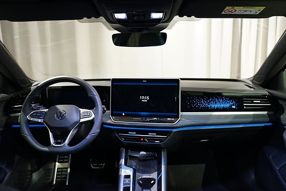 Volkswagen Passat 11 of 19
