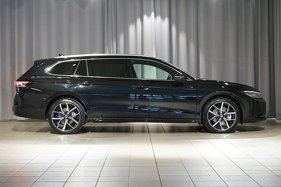 Volkswagen Passat 4 of 5