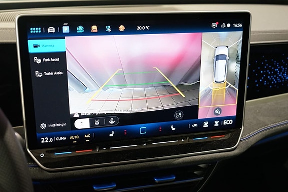 Volkswagen Passat 15 of 19