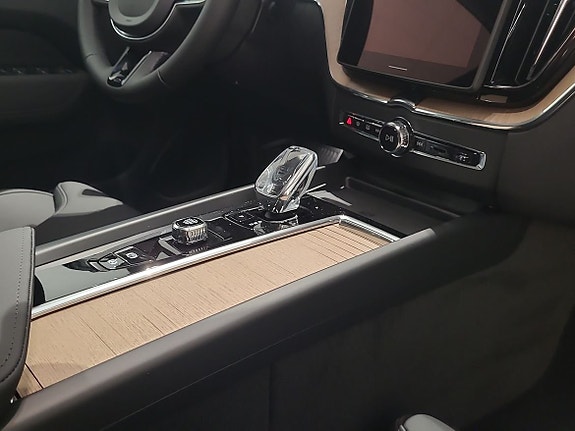 Volvo XC60 17 of 20