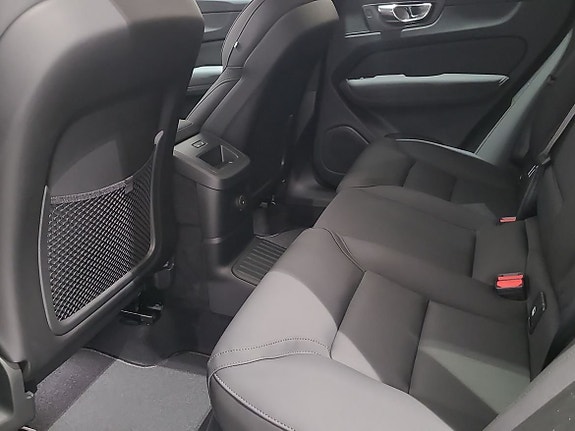 Volvo XC60 6 of 20
