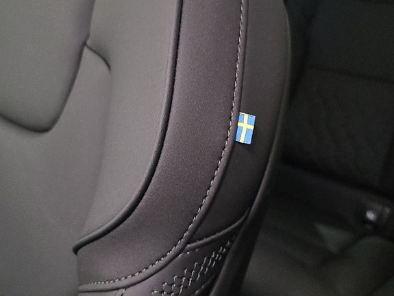 Volvo XC60 16 of 20
