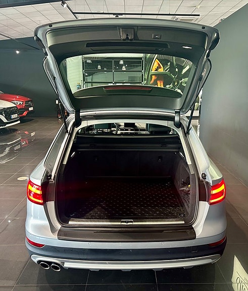 Audi A4 allroad 9 of 16