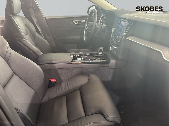 Volvo V60 12 of 20