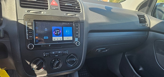 Volkswagen Golf V 6 of 6