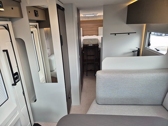 LMC CRUISER 2.0 T750 EL Introduktionserbjudande 180HK Aut Husbil 13 of 21