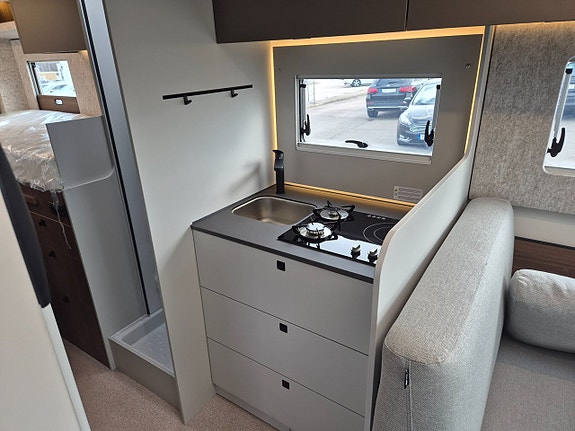 LMC CRUISER 2.0 T750 EL Introduktionserbjudande 180HK Aut Husbil 10 of 21