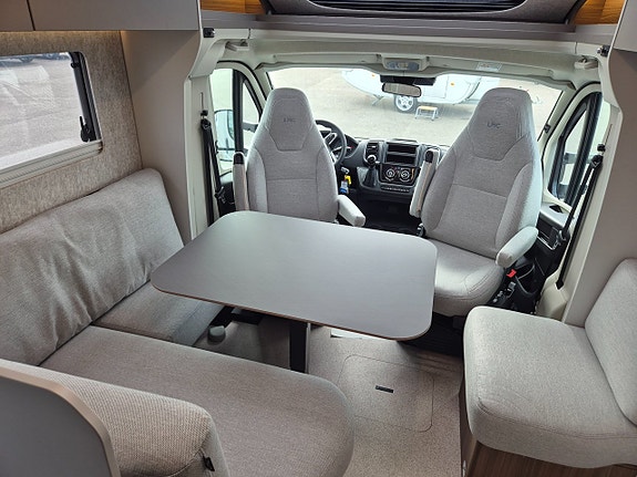 LMC CRUISER 2.0 T750 EL Introduktionserbjudande 180HK Aut Husbil 12 of 21