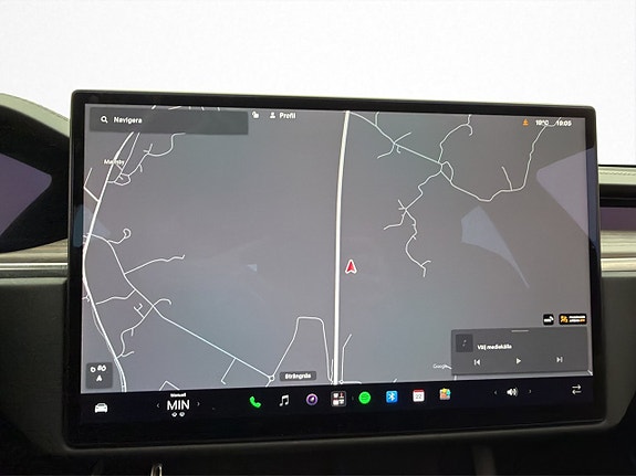 Tesla Model S 15 of 30