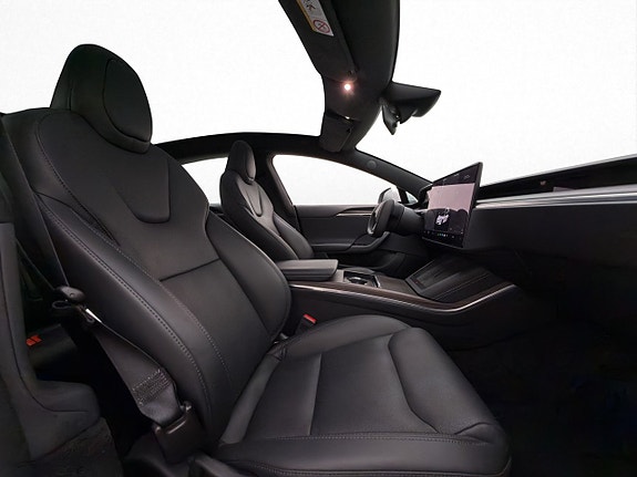 Tesla Model S 26 of 30
