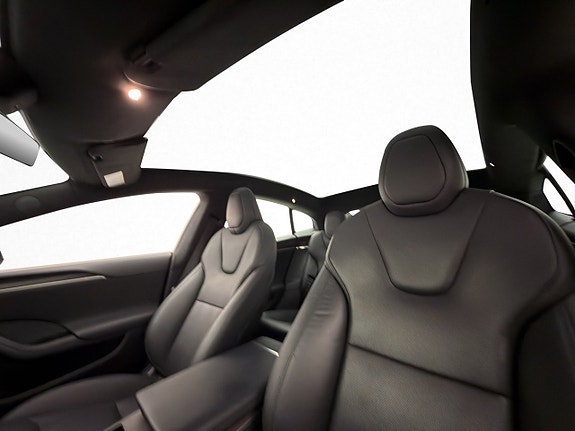 Tesla Model S 10 of 30