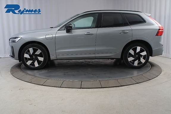 Volvo XC60 3 of 22