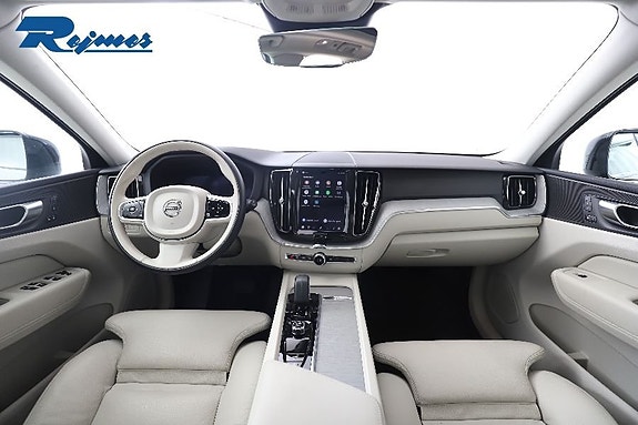 Volvo XC60 5 of 22