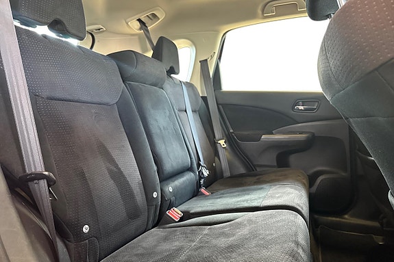 Honda CR-V 12 of 27