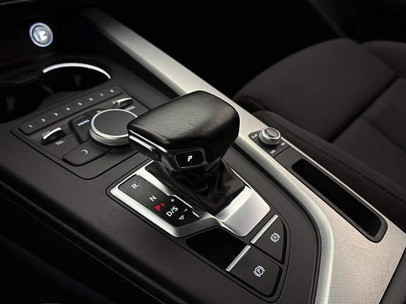 Audi A4 22 of 30
