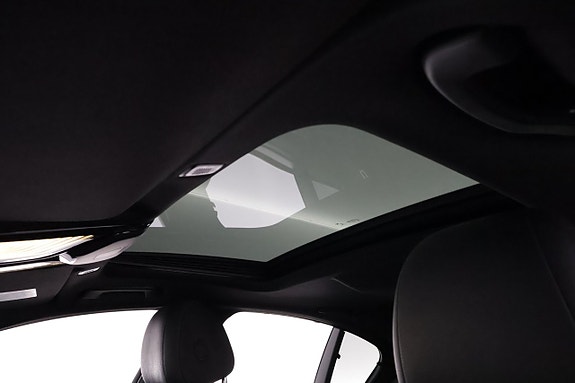 BMW 530i 17 of 28