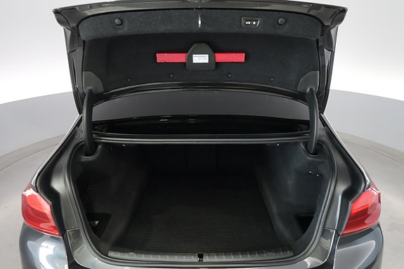 BMW 530i 27 of 28