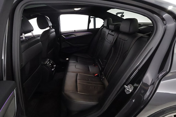 BMW 530i 11 of 28