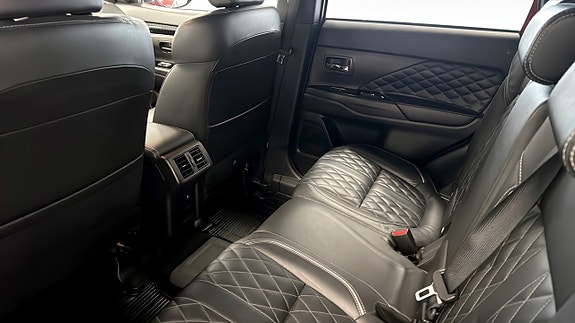 Mitsubishi Outlander 10 of 13