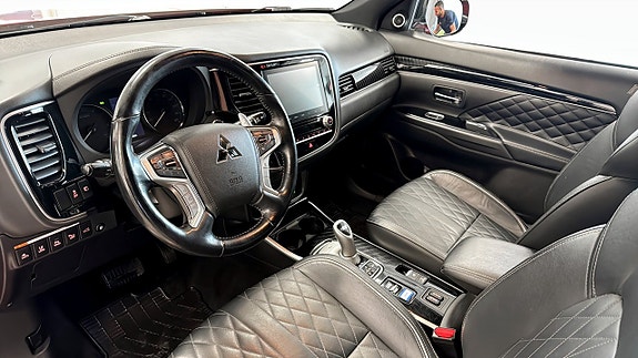 Mitsubishi Outlander 6 of 13