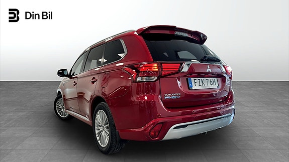 Mitsubishi Outlander 3 of 13