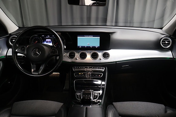 Mercedes-Benz E220 d 14 of 22