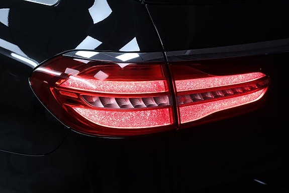 Mercedes-Benz E220 d 9 of 22