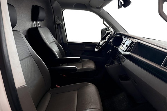 Volkswagen Transporter 14 of 24