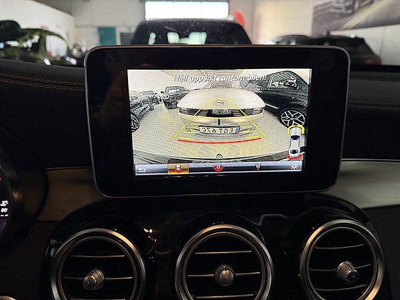 Mercedes-Benz GLC220 d 11 of 16