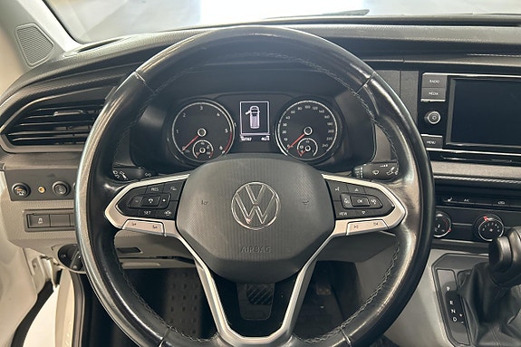 Volkswagen Transporter 12 of 26