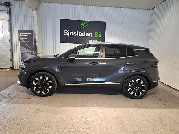 Kia Sportage 2 of 17