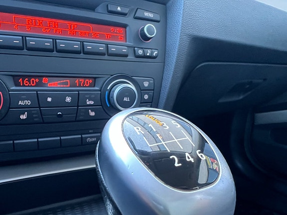 BMW 318i 19 of 22
