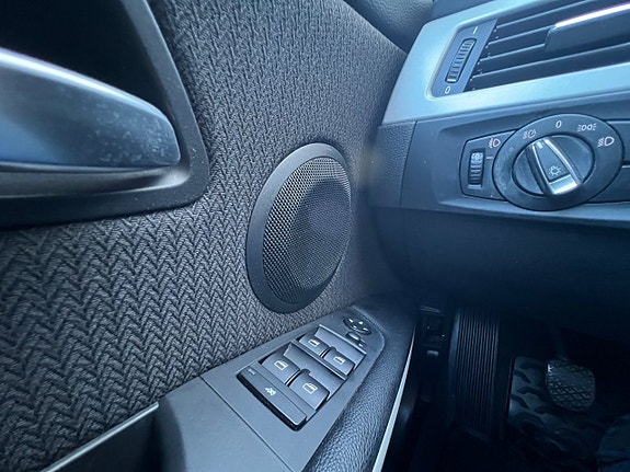 BMW 318i 14 of 22
