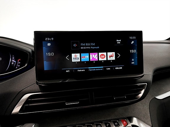Peugeot 3008 10 of 18