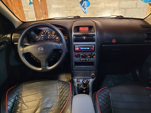 Opel Astra 5 of 5