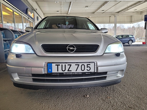 Opel Astra 2 of 5