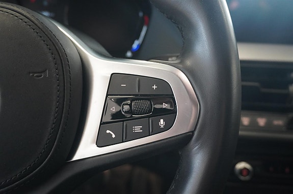 BMW 118i 15 of 17