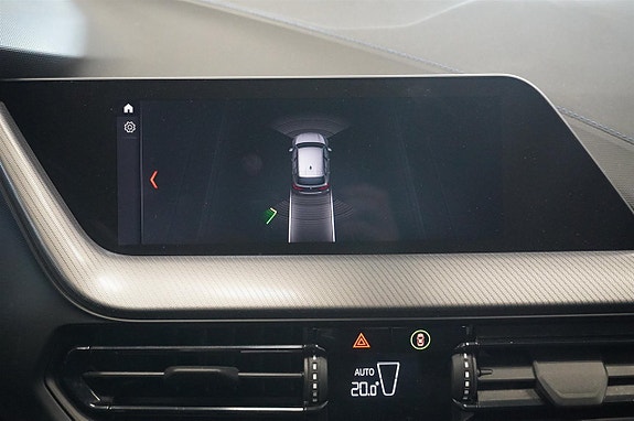 BMW 118i 16 of 17
