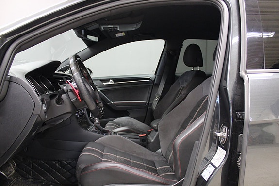 Volkswagen Golf-Serie 7 of 14