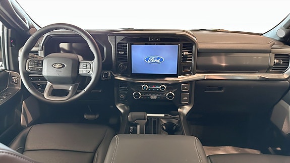 Ford F-150 4 of 5
