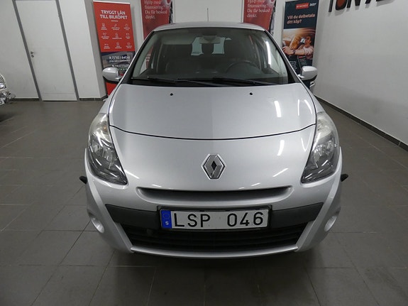 Renault Clio 2 of 5