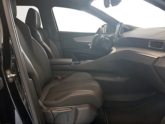 Peugeot 5008 13 of 18