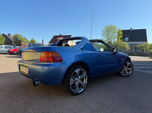 Honda CR-X 4 of 5