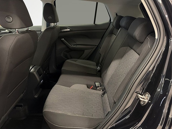 Volkswagen T-Cross 10 of 12