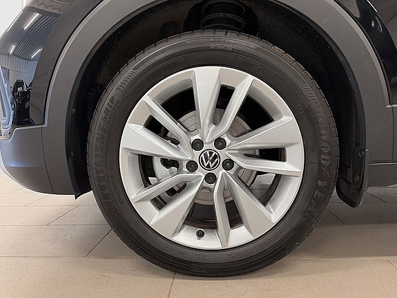 Volkswagen T-Cross 8 of 12