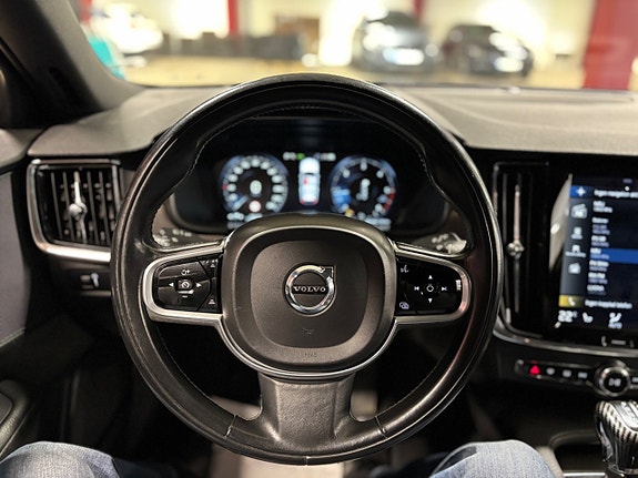 Volvo V90 Cross Country 10 of 18