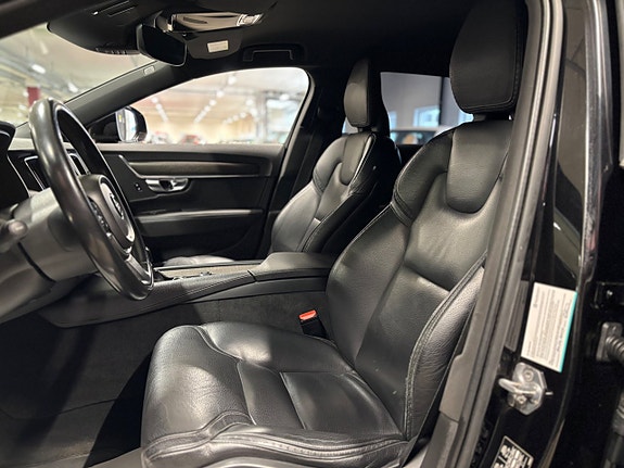 Volvo V90 Cross Country 15 of 18