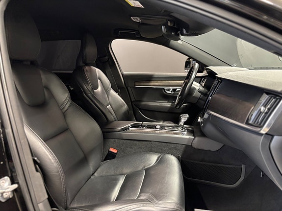 Volvo V90 Cross Country 17 of 18