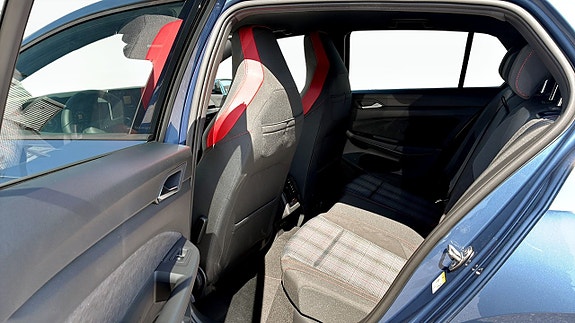 Volkswagen Golf I 11 of 14